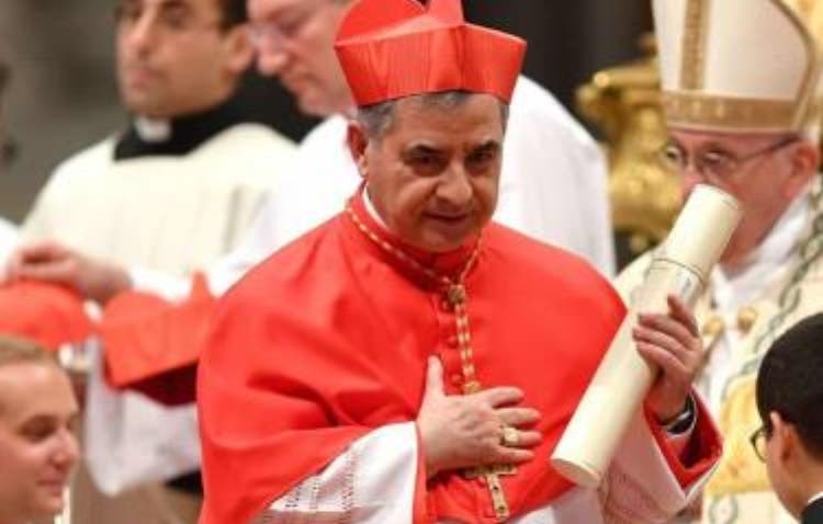 Ex auditor impone demanda al Vaticano