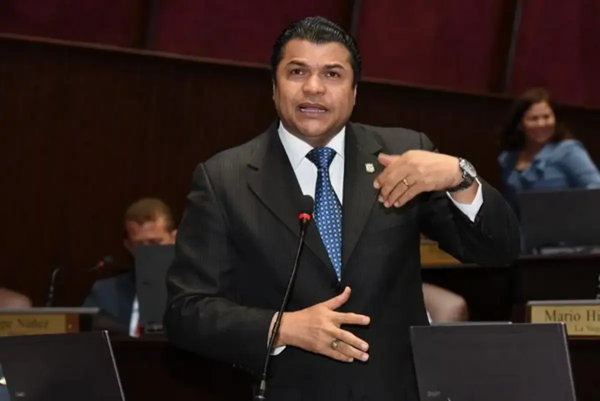 Tobías Crespo acusa al Gobierno de utilizar recursos del Estado para atacar a la oposición