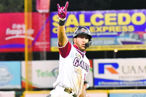 Gigantes vienen de atrás y vencen  al Licey; Rodney logra 4to. salvado