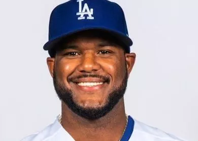 Dodgers declinan opción de  Alberto