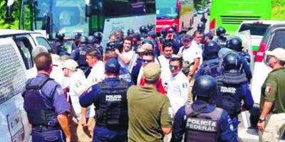 México desarticula una  caravana migratoria