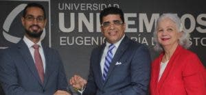 UNIREHMOS reconoce labor de su egresado Dio Astacio