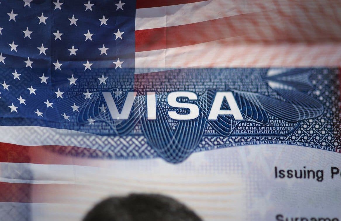 Consecuencias de usar documentos falsos en solicitud de visa según Embajada de EE.UU.