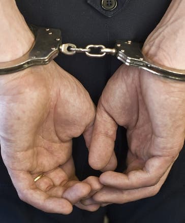 A prisión a 3 acusados de atracar joven empadronado