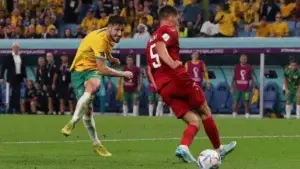 Australia se metió en octavos tras vencer 1-0 a Dinamarca