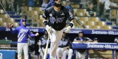 Tigres del Licey derrotan a los Gigantes y dividen en doble juego