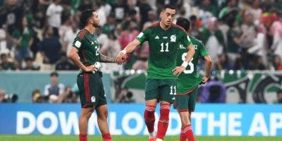 México doblega  2-1 a Arabia Saudí, pero dice adiós al Mundial