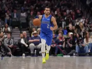 Dallas planean rescindir contrato de Campazzo y firmar a Kemba Walker