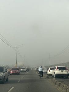 Densa neblina arropa el Gran Santo Domingo