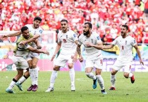 Irán se impuso ante Gales en el último suspiro del partido