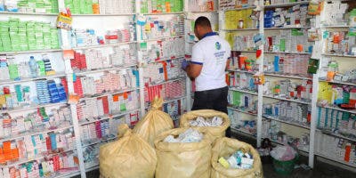 Pro Consumidor retira miles de medicamentos no aptos para consumo humano en Moca