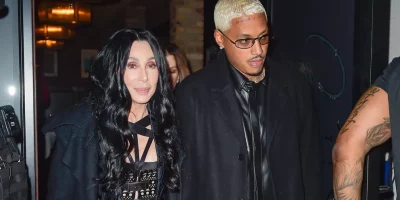 Cher está en pareja con Alexander Edwards, 40 años menor que ella