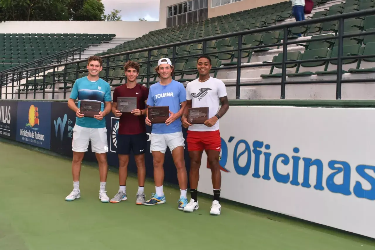 Bertran, subcampeón de dobles del M15 y W15 Santo Domingo de tenis