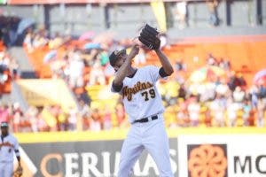 Richard Rodríguez es el candado de las Águilas en el béisbol dominicano