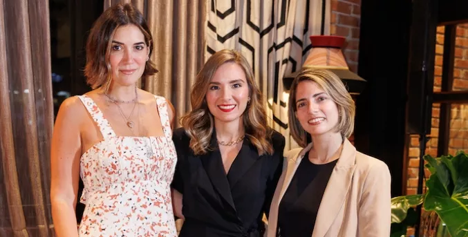 María Conchita Arcalá, Marcela Costa y Nicole Rizik.