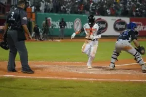 Suspenden la jornada de béisbol a causa de las intensas lluvias