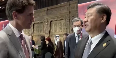 Las inusuales críticas en público de Xi Jinping a Justin Trudeau captadas por las cámaras