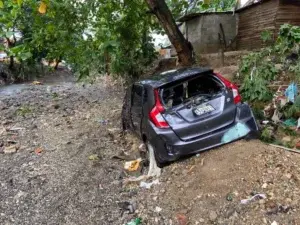 Aseguradoras reciben avalancha de reclamos de propietarios de vehículos dañó la lluvia