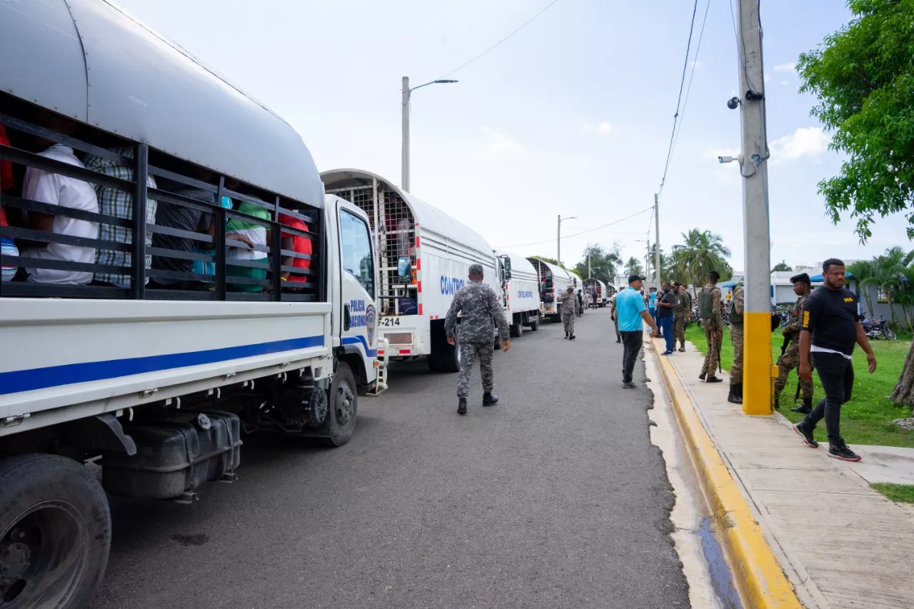 1,395 extranjeros indocumentados fueron detenidos este lunes