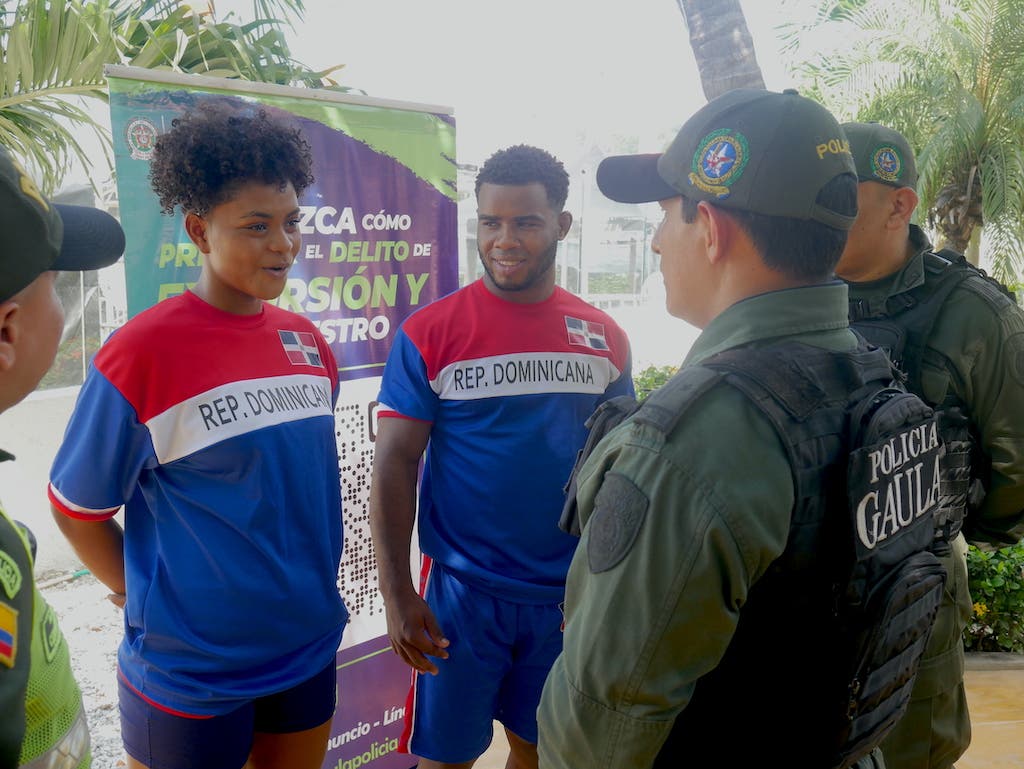 Brigada de Gaula instruye atletas dominicanos prevenirse de infracciones