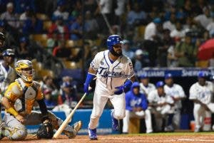 Emilio Bonifacio, un veterano que sigue rindiendo en el béisbol invernal