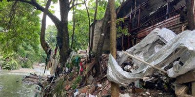 Viviendas colapsadas y comunidades incomunicadas tras lluvias