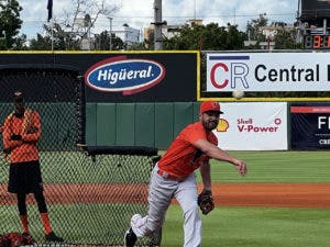 Toros anuncian integraciones y contratación de dos lanzadores