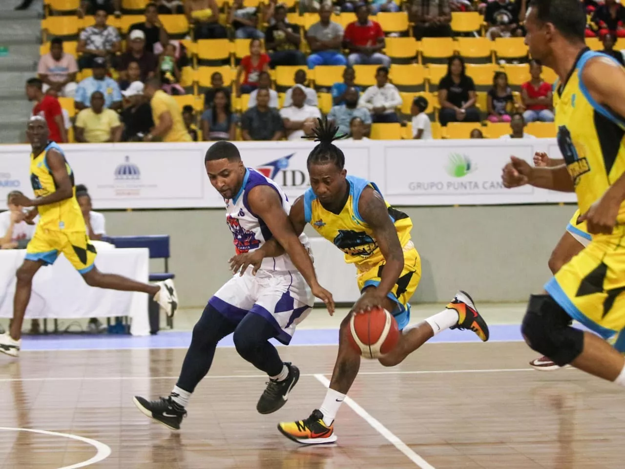 Potros y Panteras definen este sábado el campeón  del Torneo de Baloncesto Superior