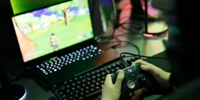 Fortnite: cómo el exitoso juego engañaba y violaba la privacidad de los niños