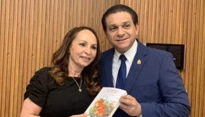 Altagracia Ortiz pone en circulación su libro ‘El Comercio del Dolor’