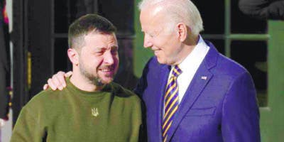 Joe Biden recibe a Zelensky, promete apoyo