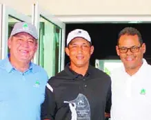 César Rodríguez  logra máximos honores en torneo golf