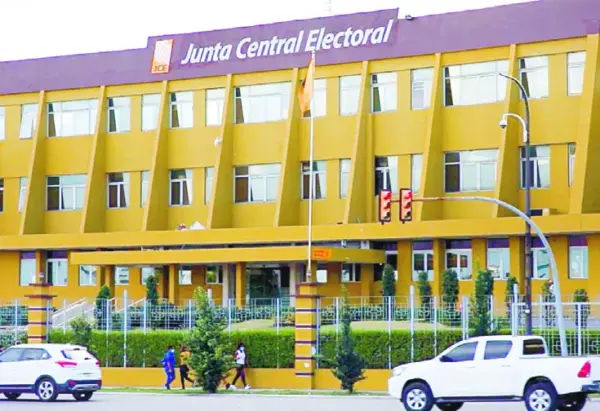 La campaña política a destiempo se constituyó en una de las preocupaciones de la JCE.