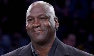 Michael Jordan contempla poner a la venta a Hornets