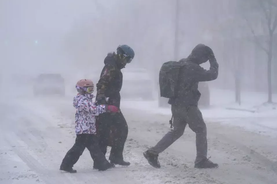 Tormenta invernal sin precedentes provoca apagones en EEUU