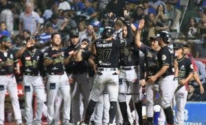 Urrutia y Gonzalez dan triunfo a Gigantes sobre Licey 3-2