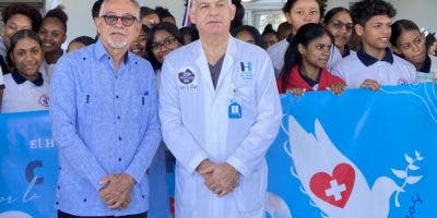 Hospital Vinicio Calventi realiza una caminata