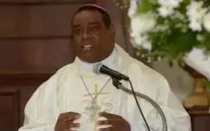 «El faro de su enseñanza nos seguirá guiando»:  Obispo Castro Marte sobre Benedicto XVI