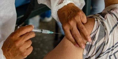Bruselas ofrece vacunas a China para frenar su ola de contagios