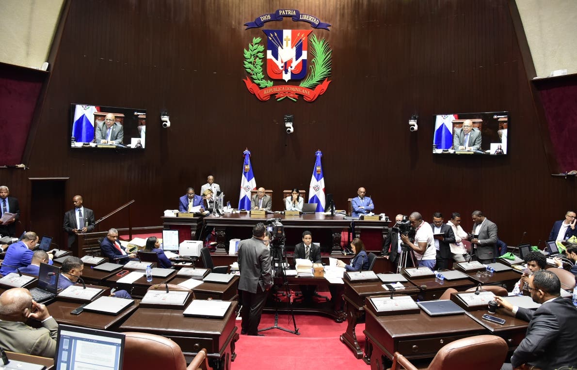 Diputados aprueban proyecto de ley fideicomiso público en primera lectura