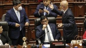 “Fue un autogolpe de Estado”: el rechazo masivo a la decisión de Pedro Castillo de disolver el Congreso de Perú