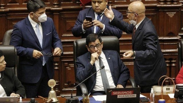 “Fue un autogolpe de Estado”: el rechazo masivo a la decisión de Pedro Castillo de disolver el Congreso de Perú