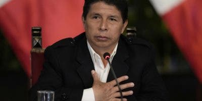 Supremo de Perú prolonga por 18 meses prisión preventiva a Castillo por su fallido golpe