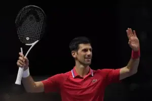 Djokovic avanza a tercera ronda del Abierto de Australia