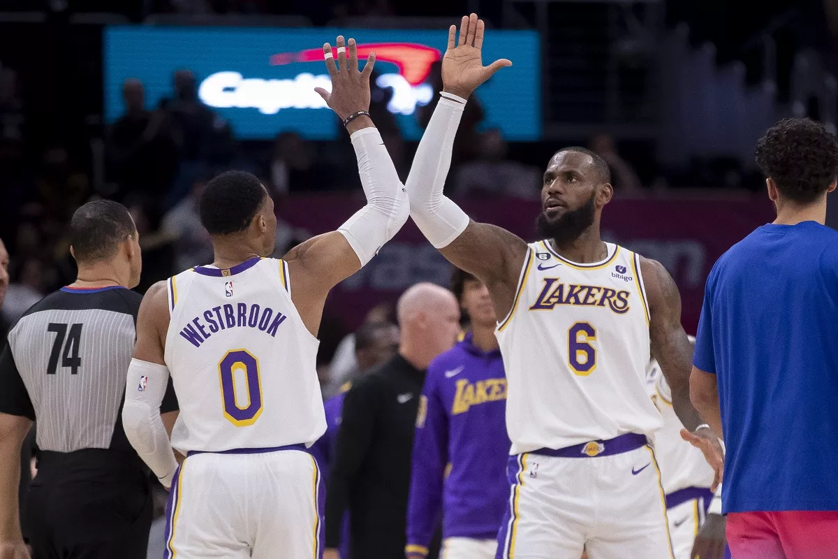 ¿Están de vuelta los Lakers?