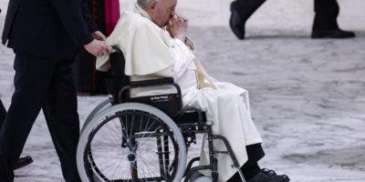 Papa Francisco: «En nombre de ningún Dios se puede declarar santa una guerra»