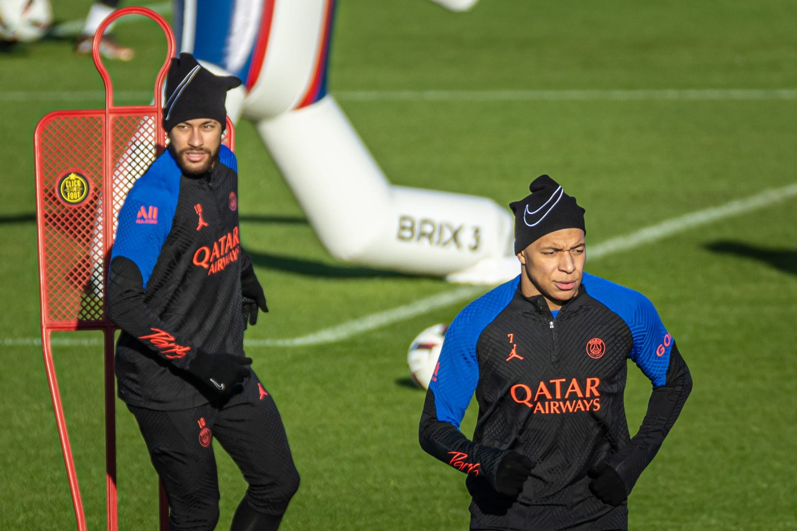 Mbappé y Neymar buscan revancha; liga francesa se reanuda