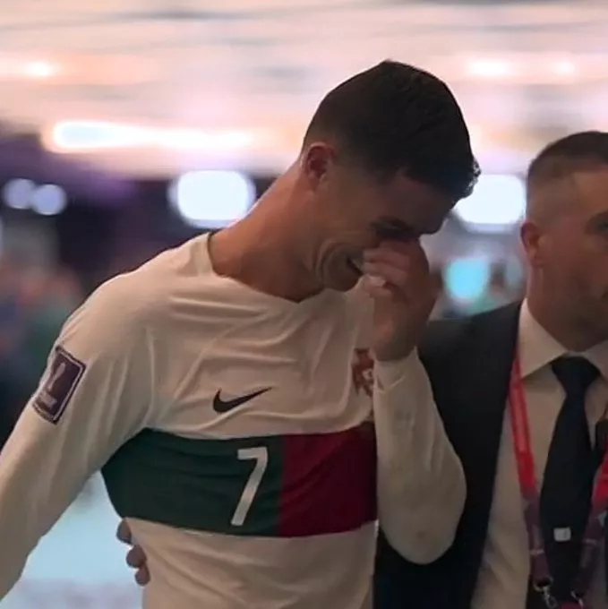 Cristiano, suplente, sin Mundial, entre lágrimas