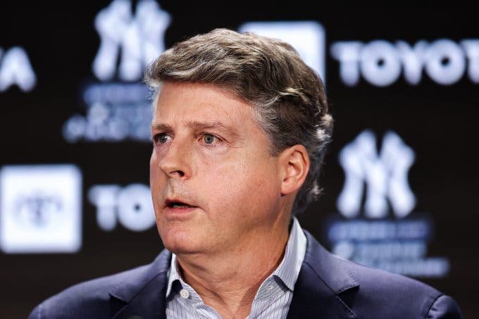 El propietario de los Yankees cuestiona inversiones de los Mets