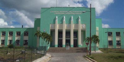 Detienen a 2 trabajadores de hospital cubano en posesión de corazones humanos